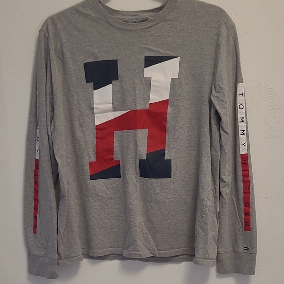 Tommy Hilfiger Tops - Tommy Hilfiger Gray Long Sleeve Tee with Red and Blue Accents